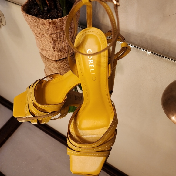 Corello sandals - Picture 2 of 4